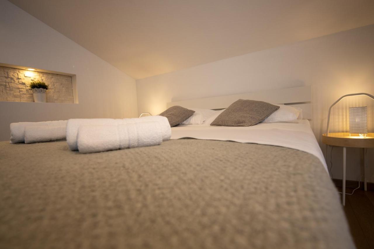 Lumaja Luxury Apartman Biograd Na Moru Exterior foto