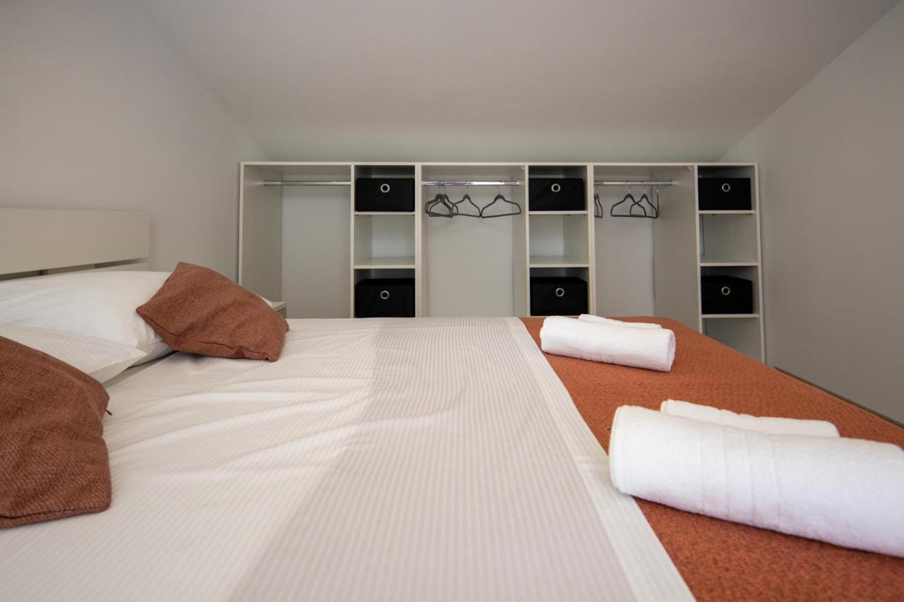 Lumaja Luxury Apartman Biograd Na Moru Exterior foto