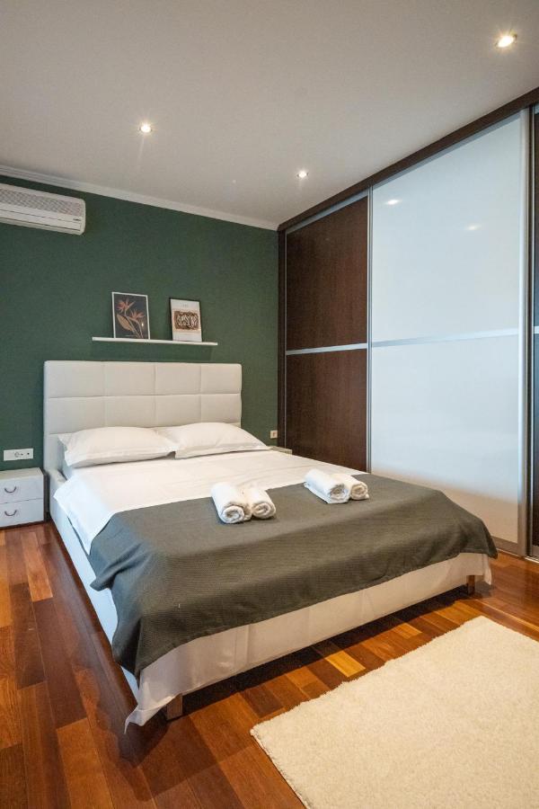 Lumaja Luxury Apartman Biograd Na Moru Exterior foto